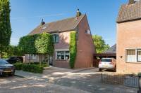 Woning Eikenlaan 12a Meteren