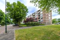 Woning Burgemeester Caan van Necklaan 126 Leidschendam