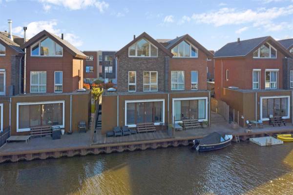 Woning De Oeverlanden 99 Purmerend