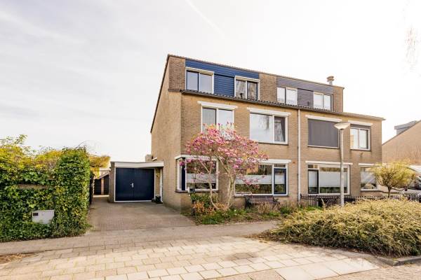 Woning Ew Hooglanderveen Hanzeboulevard 127€ 469 000 ,- K K + 3815 Tm Amersfoort Flamingostra AMERSF