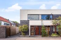 Woning Barones van Voorst tot Voorsthof 1 Geldrop