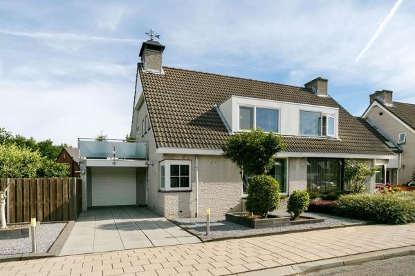 Woning IJssellaan 2 Nieuwerkerk aan den IJssel