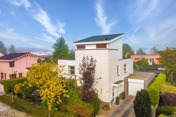Woning Karmijnstraat 11 Almere
