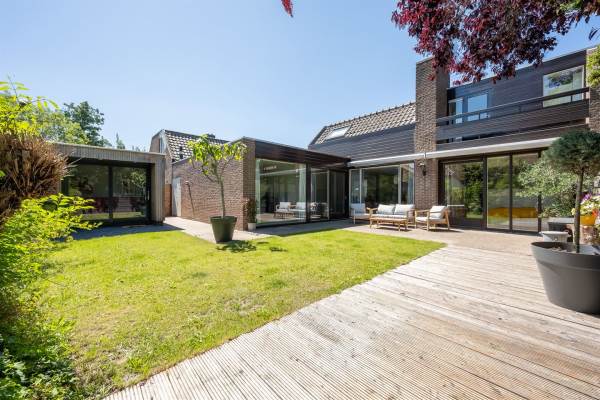 Woning van Beethovenlaan 16 Rhoon