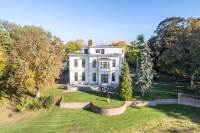 Woning Raadhuisplein 1 Asperen