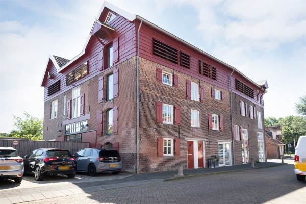 Woning Pastoor Bressersstraat 1 Oosterhout (NB)