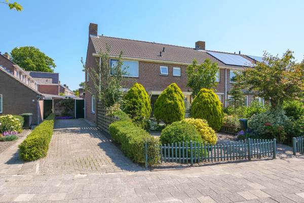 Woning Burg. Mijnlieffstraat 79 Anna Paulowna
