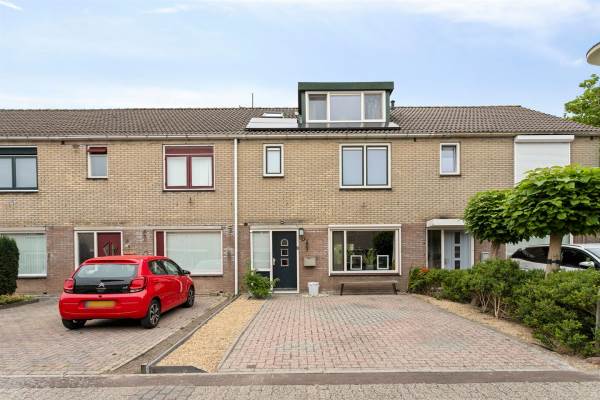 Woning Zwaluwstraat 4 Anna Paulowna