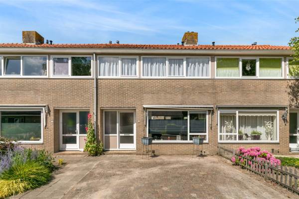 Woning Pastoor Braakstraat 13 Slootdorp