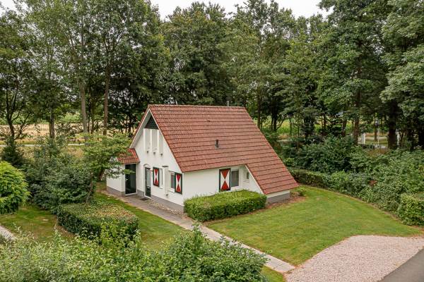 Woning Zwembadweg 1106 POSTERHOLT