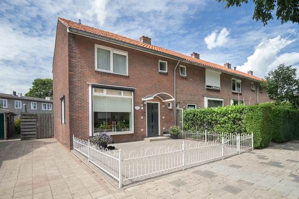 Woning Comm d Vos v Steenwijklaan 97 Meppel