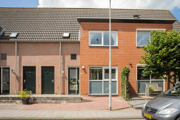 Woning Julianastraat 15B LEKKERKERK