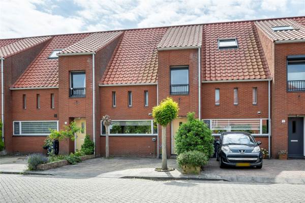 Woning Aardbeienstraat 10 Wateringen