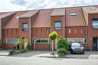 Woning Aardbeienstraat 10 Wateringen
