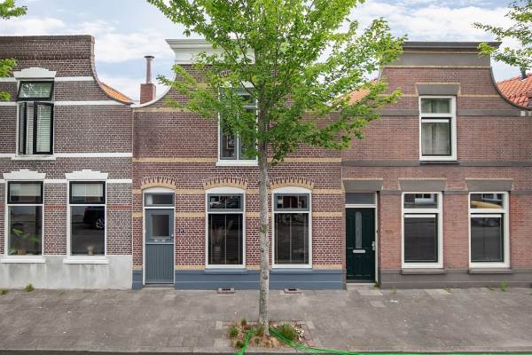 Woning van Aerssenstraat 27 Sommelsdijk