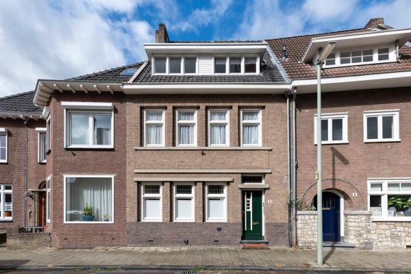 Woning Ds. Jongeneelstraat 8 Heerlen