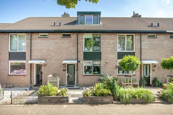 Woning Assumburgstraat 6 Hellevoetsluis
