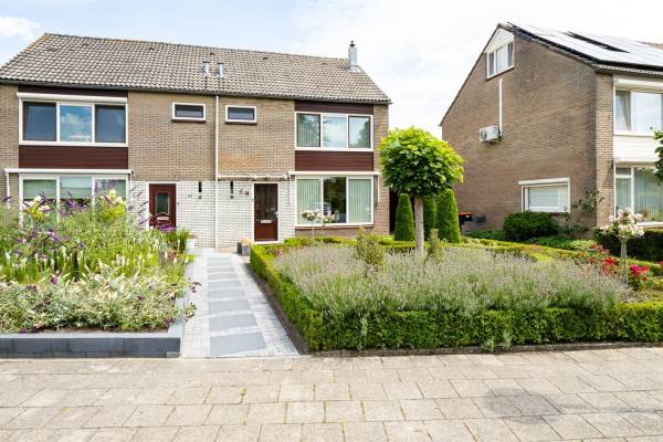 Woning van Kinsbergenstraat 18 Haaksbergen