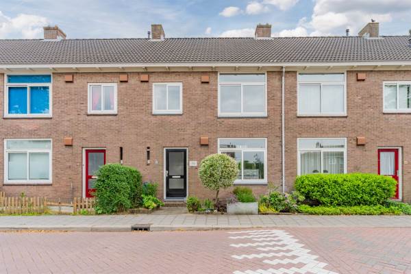 Woning Walraven van Hallstraat 16 Zaandam