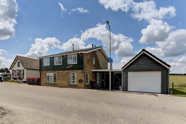 Woning Mollekade 15 Heinenoord