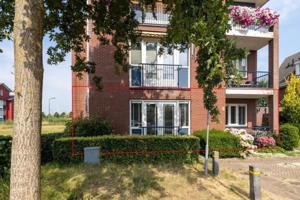 Woning Buiswater 37+p HOUTEN