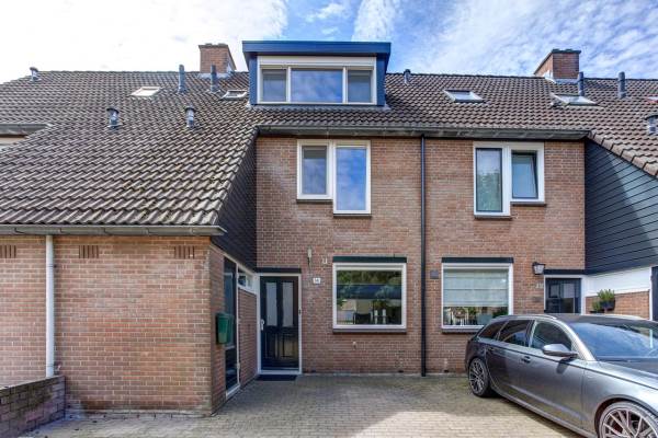 Woning Albert van Dalsumstraat 14 Hengelo (OV)