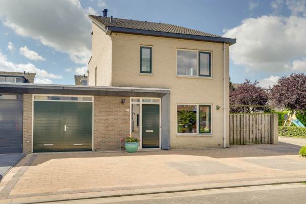 Woning Schierstins 12 Lelystad