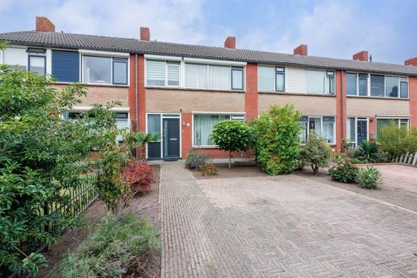 Woning Constantijnstraat 35 Vroomshoop