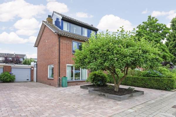 Woning Brenninkmeijerlaan 9 Hooglanderveen