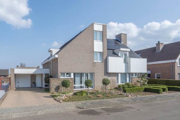 Woning Achter de Hoven 14 Landgraaf