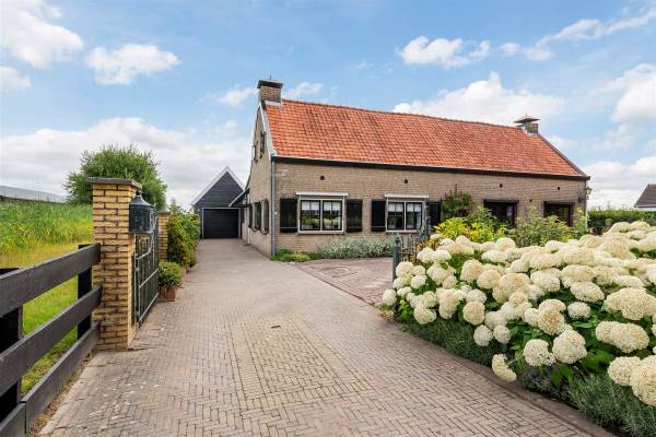 Woning Dorpsweg 51 Oudenhoorn