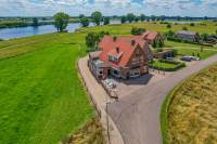 Woning Molendijk 1 en 1a Alphen (GE)