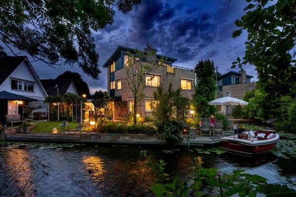 Woning Cor van Osnabruggelaan 98 Voorschoten