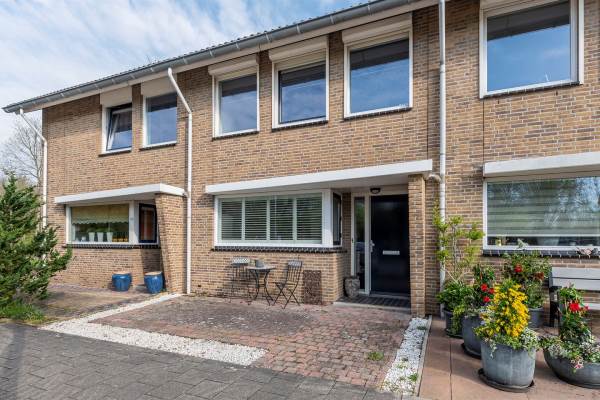 Woning Jan van Almondestraat 86 Poortugaal
