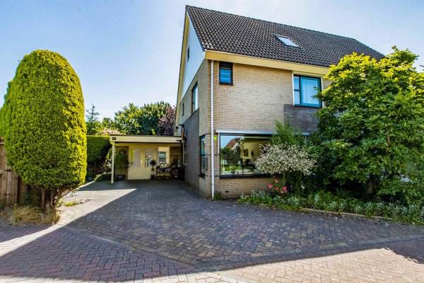 Woning Dassenburcht 52 Muntendam