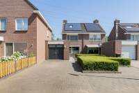 Woning Rijvoortshoef 123 Raamsdonksveer