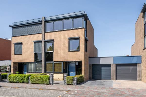 Woning Jacob Catsstraat 31 Sommelsdijk