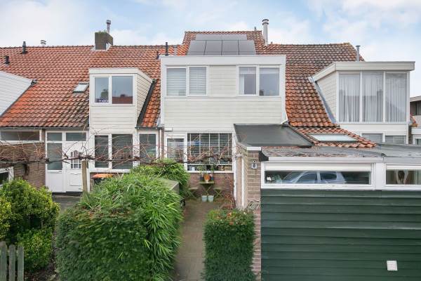 Woning Bernhardstraat 27 Rhoon