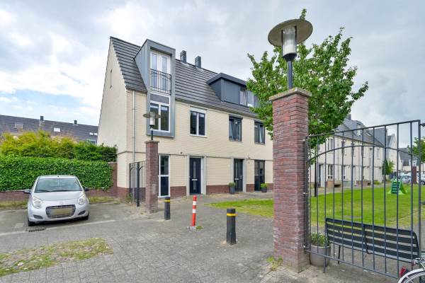 Woning Hofmuur 13 Houten