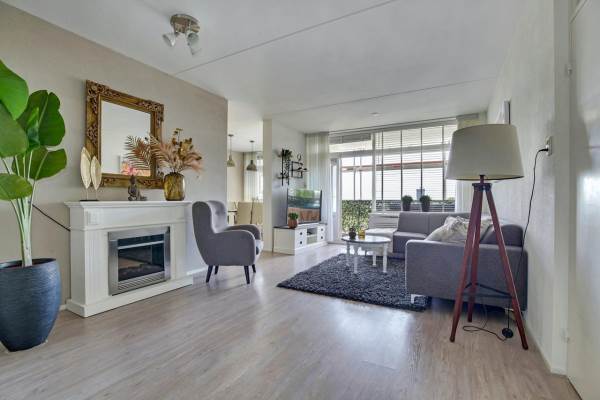 Woning Luxemburglaan 887 Heemskerk