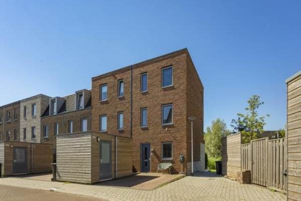 Woning Pieter van Velzenhof 1 WEESP