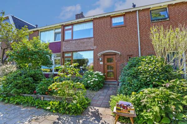 Woning Koningsvarenstraat 23 Wormer