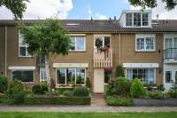 Woning Rembrandt van Rijnsingel 78 Roelofarendsveen