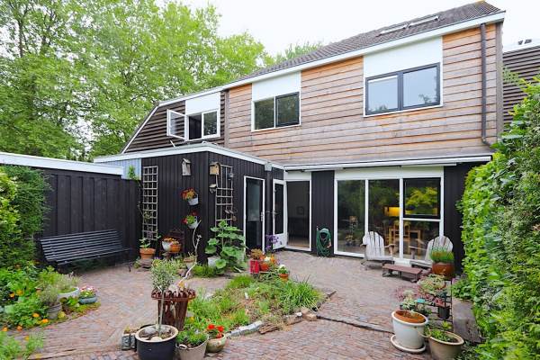 Woning Ambachtsmark 157 Almere