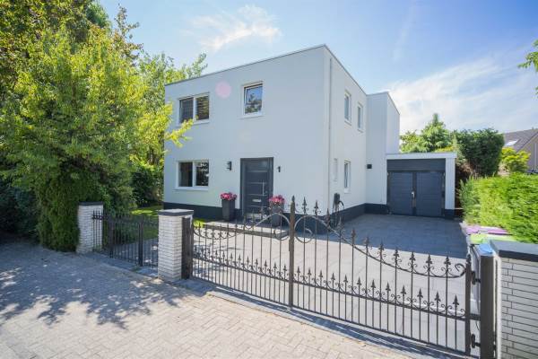 Woning Mien Sneevliet-Draaijerstraat 1 Spijkenisse