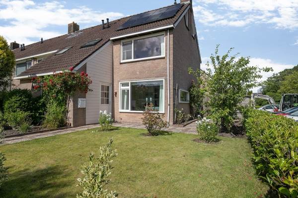 Woning Canterstins 23 Stiens