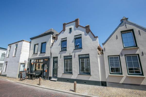Woning Achterdorp 18 Dirksland