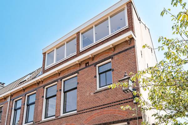 Woning Kerkhofstraat 35rood Haarlem