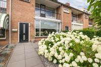 Woning Mauritsstraat 8 Hendrik-Ido-Ambacht