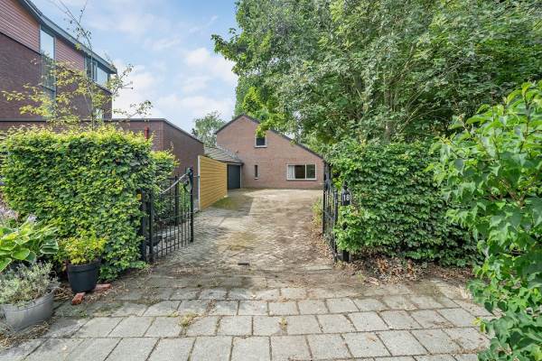 Woning Eikenlaan 18 Voorschoten